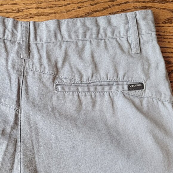 Volcom Size 31 Men's Shorts - Picture 4 of 5